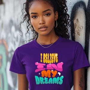Disegno a sublimazione PNG | Capo donna afroamericana | Citazione motivazionale scaricabile SVG | Credo nei miei sogni | Decorazione da parete con tazza