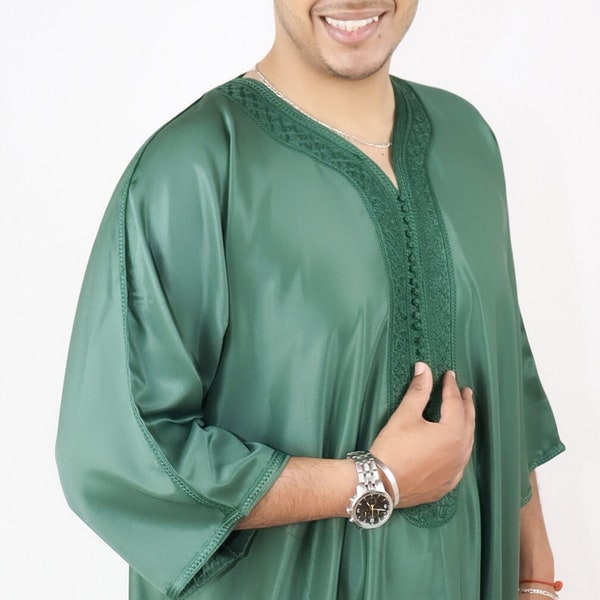 Green Moroccan Style Thobe - Traditional Short Sleeve Design for Men