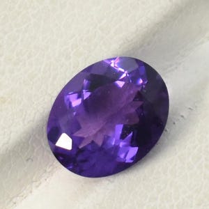 パープルアメジスト オーバルファセットカット宝石 5 x 3 mm 6 x 4 mm 7 x 5 mm 8 x 6 mm 9 x 7 mm 10x8 10 x 7 mm サイズ校正済みルース宝石ラボアメジスト