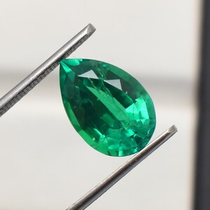 Finest Emerald Pear Hydrothermal Colombian Lab Grown Faceted True Muzo Green Certified AAA Quality for Jewelry 16X12 mm 18X13 mm 20X15 mm