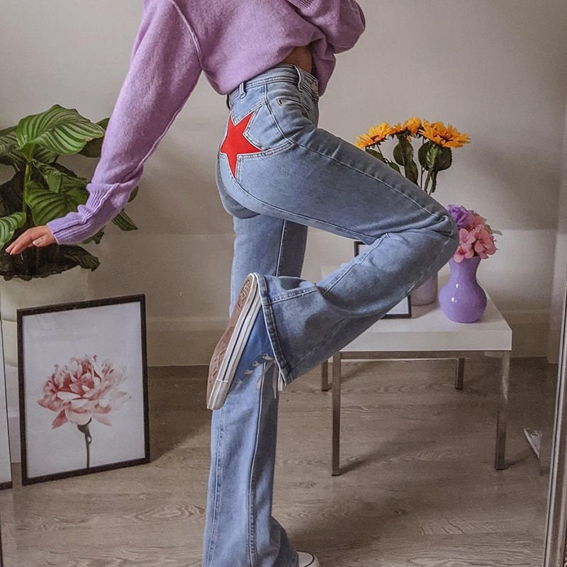 Star patched cheap jeans