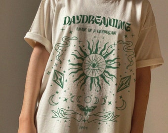 Living In A Daydream T-Shirt, Daydream Shirt, Retro Design Shirt