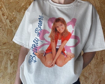 Chemise Brtiney Spears, chemise Paris Hilton, chemise Britney Spears, t-shirts graphiques