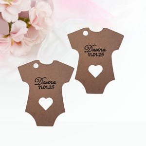 Baby gift tags/ christening/ baby shower/ personalized gift tags/ paper tags/ gift tags with names/ rompers