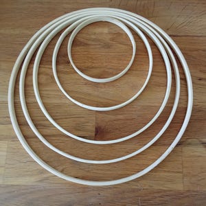 Anelli di legno di diverse dimensioni per macramè, anelli decorativi da appendere, acchiappasogni, ghirlanda di fiori, ghirlanda per porta, decorazione da parete, decorazione per finestra, fai da te