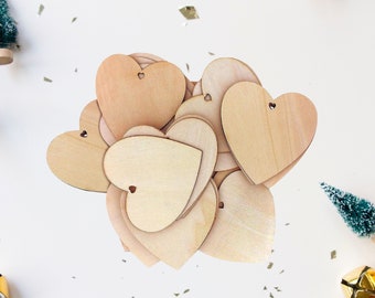 Streudeko Holz Herzen 10 cm Unbehandelt mit Loch zum Beschriften - Holzherz Deko für Hochzeit, Party, Jubiläum, Geschenkanhänger,  Basteln