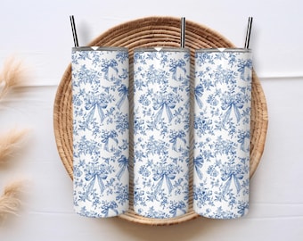 Vaso con lazo azul chinoiserie Grand Millennial, vaso Toile de Jouy, diseño de primavera, 20 oz, delgado, sin costuras, diseños de sublimación