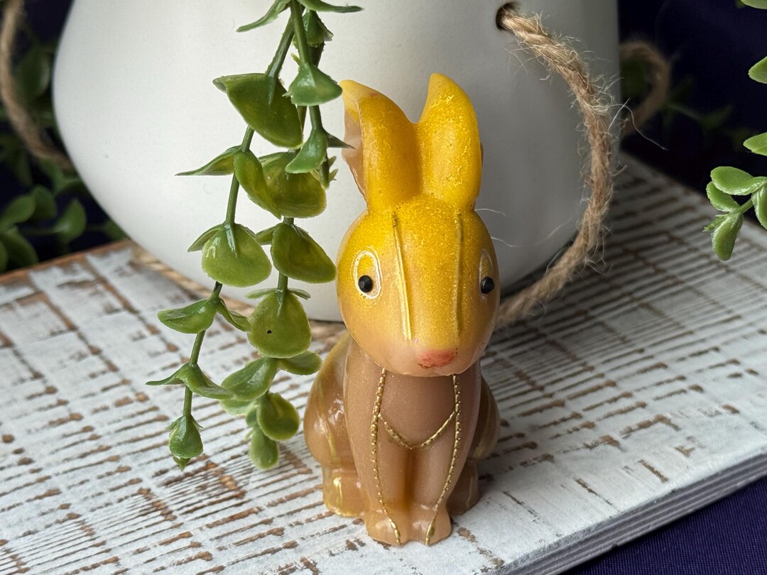 Custom Yellow Rabbit Figure Yellow Resin Bunny Figurine – Hand-painted Animal Decor With Gem ...