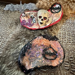 Halloween Skull Head and Bat Oyster Shell Decoupage Catch All, Dish, Tray, Accessory