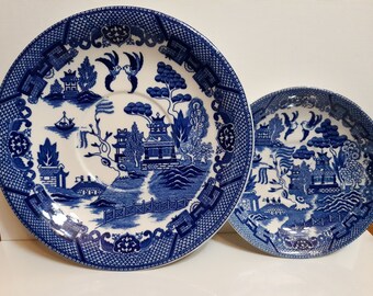 Vintage Japan Blue Willow Pattern Plates