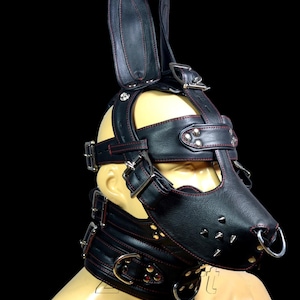 Capuche de jeu en cuir lapin avec boucles de verrouillage