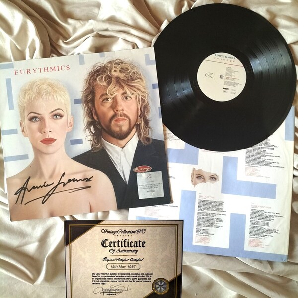 EURYTHMICS "REVENGE" Rare genuine autographed original autografato by Annie 1986 certified Ocoa Very rare! 1st edition 33 vinyl Lp Mint/NM