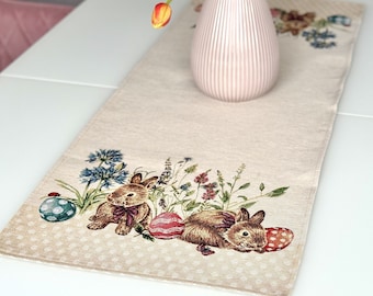 Runner da tavola pasquale primaverile con uova di Pasqua, coniglietto e fiori. Tessuto arazzo. Decorazione per la tavola pasquale. Set di biancheria da tavola pasquale.