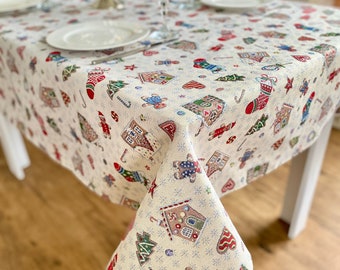 Nappe rectangulaire pour les fêtes d'hiver avec décoration de Noël. Décoration de table de Noël.