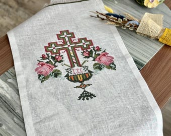 Embroidered Linen Easter Basket Cover: Ukrainian Orthodox Design