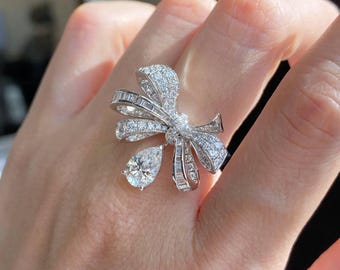 IGI Certified 1.106ct E VS1 Teardrop Diamond Butterfly Ring – Elegant Fine Jewelry