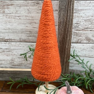 Yarn Trees | Fall Seasonal Decor Arancione