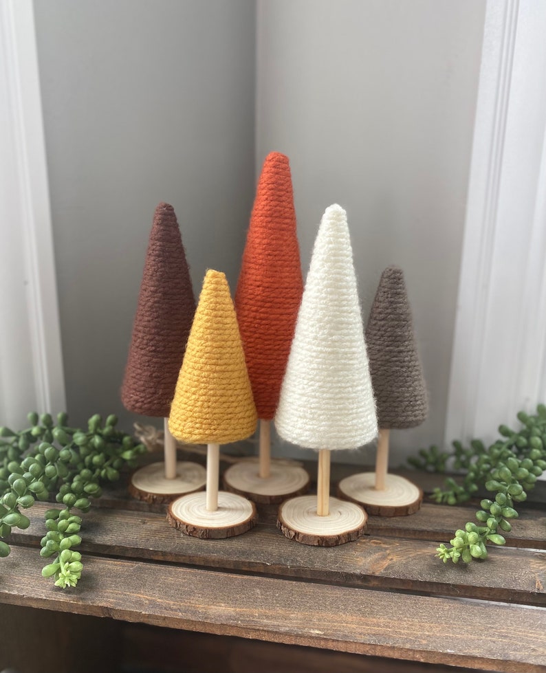 Yarn Trees | Fall Seasonal Decor immagine 1