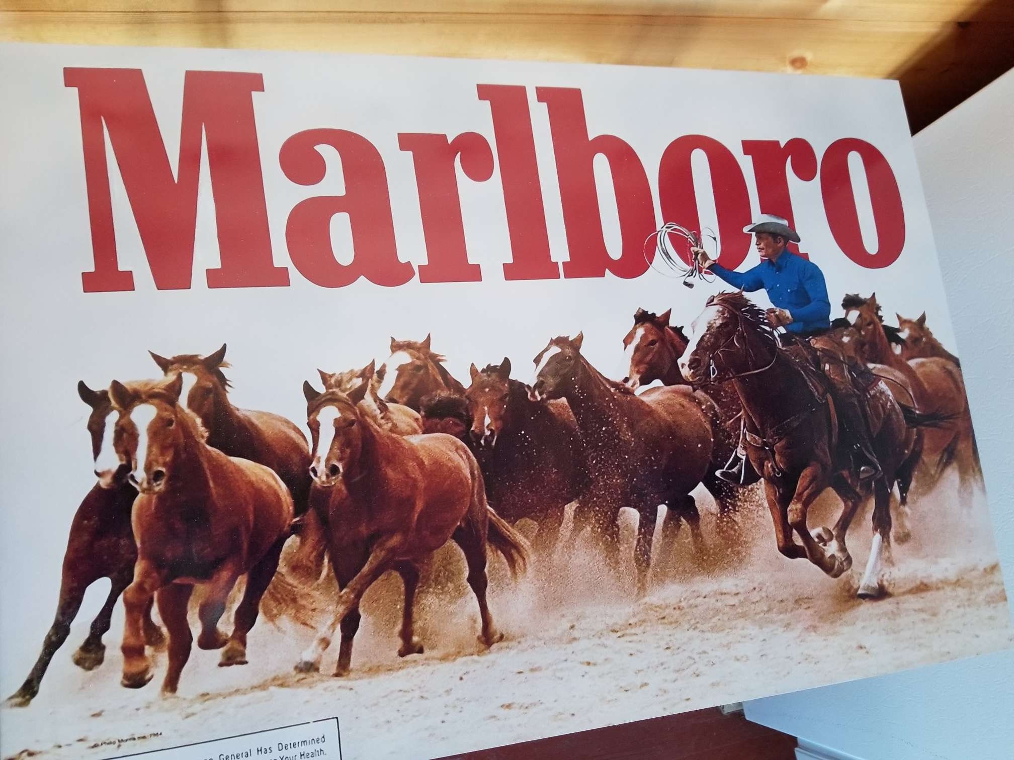 VTG 1990s MARLBORO DOUBLE-SIDED ELECTRIC LIGHT UP SIGN sign