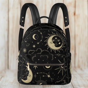 Himmlische Rucksack, Hexe Tasche, leichte Tasche für Bücher und kleine ipad, Stern Tasche, Boho Tasche, Witchy Geschenk, Mond Tasche, Vegan Leder schwarze Tasche