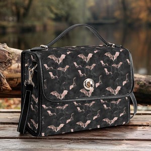 Porte-monnaie gothique chauve-souris rose, sac Witchy Satchel, portefeuille Cottagecore pour femme, bracelet en cuir végétalien, sac à main, sac bohème, cadeau pour amateur de chauves-souris
