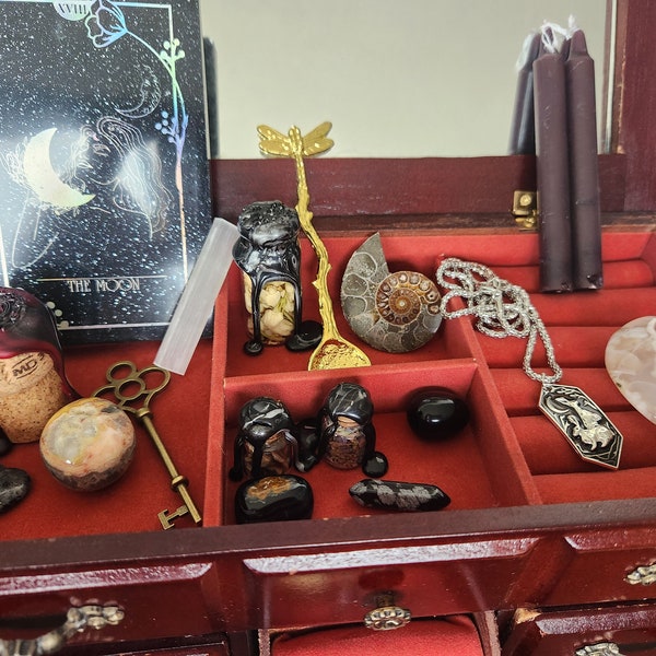 Moon Magick Vintage Jewelry Box Altar Set: Bring the Energies of the Moon to Your Manifesting or Spell Casting Practice