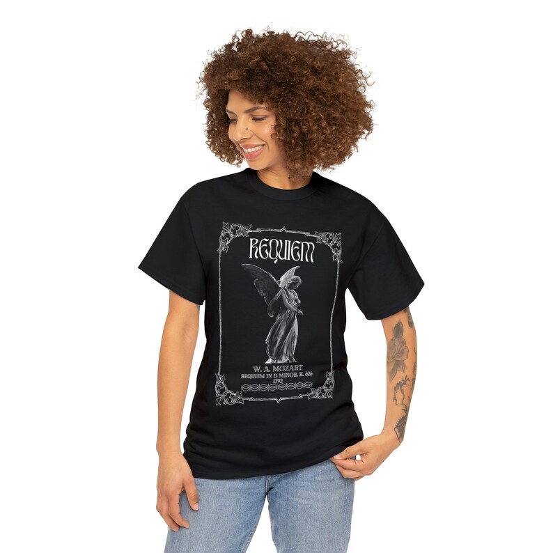 Mozart Requiem T-Shirt, Musiklehrer Geschenk, klassische Musik Shirt, Orchester Shirt, Mozart Shirt, klassischer Musiker Geschenk, Orchester Bild 5