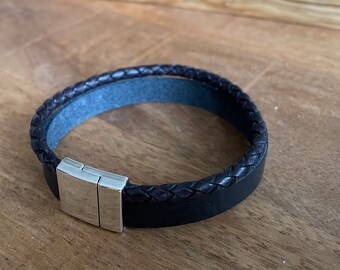 Leren herenarmband zwart met sluiting in dq metaal