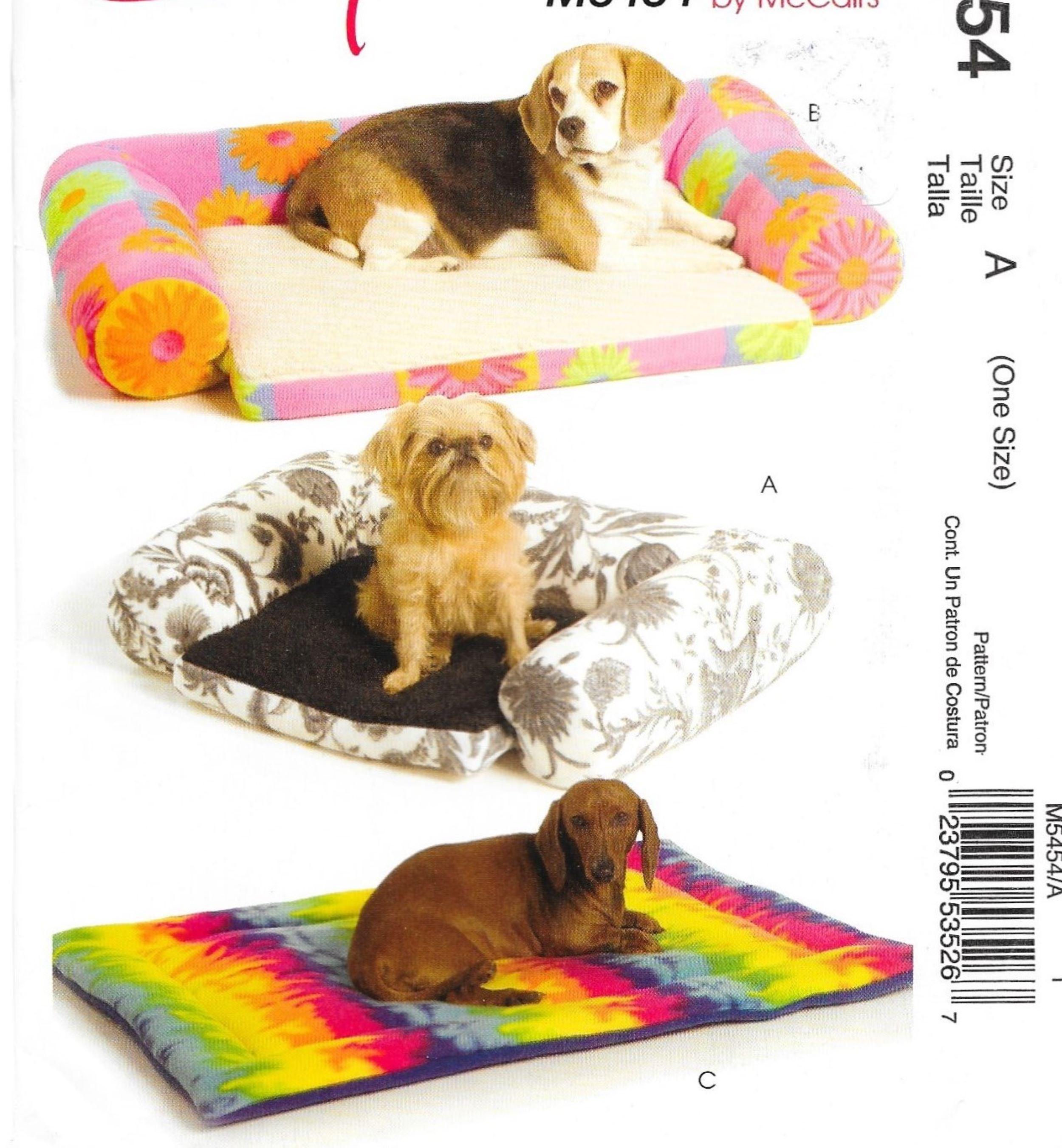 カットされていないFF、犬用ベッドの縫製パターン | サイズ: 28 x 18