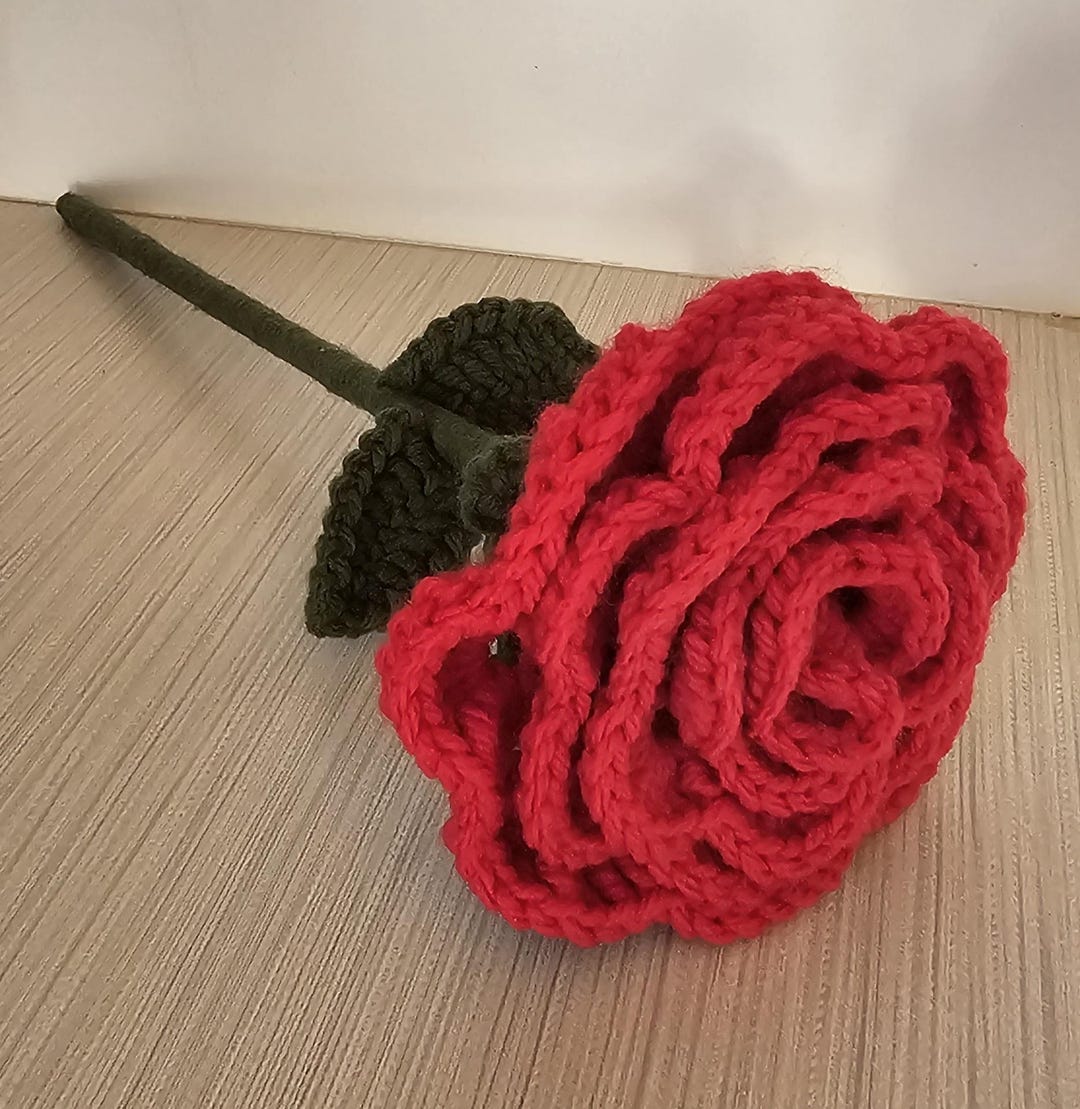Handmade Crocheted Red Roses - Elegant Yarn Flower Decorations for Home ...