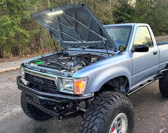 1989-1995 Toyota Pickup/ 4Runner EZ Lift Hood Struts