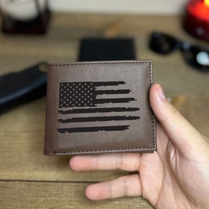  RAW HYD Leather American Flag Wallet for Men – Full-Grain  Leather Flag Wallet - 6.75 Long Wallets for Men – Patriotic American Flag Wallet  Mens Leather – Durable Western Wallets for