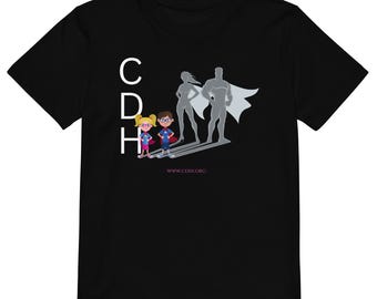 Tienda benéfica oficial de CDH - CDHSH- (66) Camiseta infantil de algodón orgánico con diseño de superhéroe de la concienciación sobre la hernia diafragmática congénita.