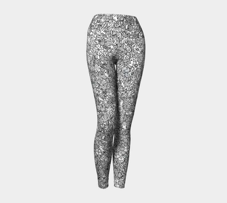 Women & Flowers colouring leggings for women with band image 1