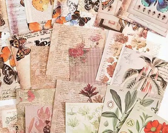 Puede incluir: Un conjunto de papeles efímeros de estilo vintage con mariposas, flores e ilustraciones botánicas. Los papeles están impresos sobre un fondo de color crema con un aspecto desgastado y envejecido.