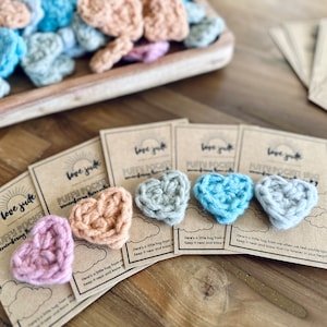 PRÊT À L'EXPÉDITION | Carte câlin de poche, cadeau grossesse + nourrisson (Couleurs assorties)