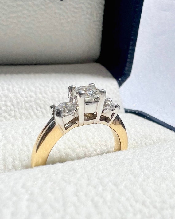 14KY 3-Stone Round Diamond Engagement Ring