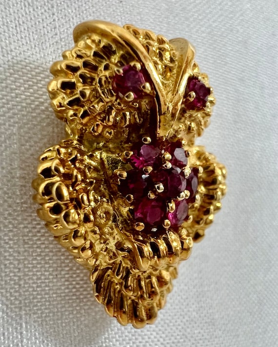 18k Vintage Tiffany and Co. Ruby Owl Brooch - image 4
