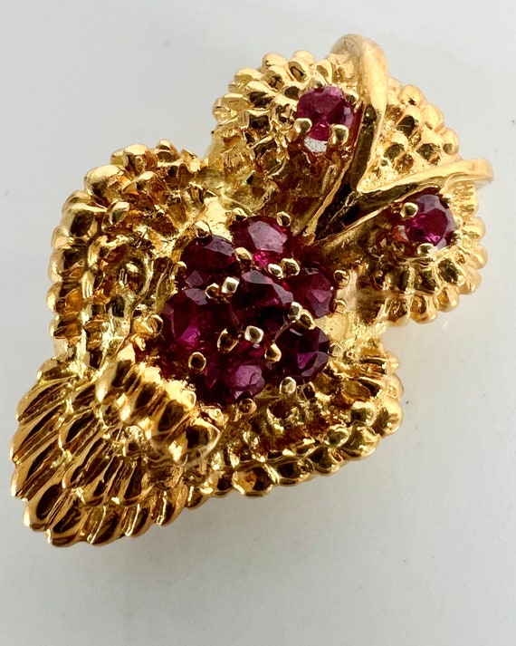 18k Vintage Tiffany and Co. Ruby Owl Brooch - image 2