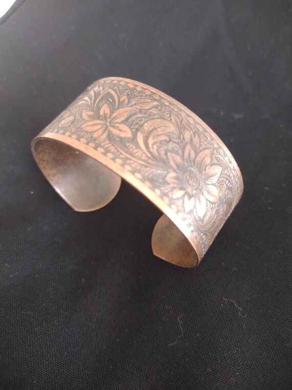 Large copper bangle, western sunflowers cuff jewel