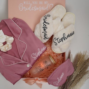 Personalized Proposal Box with Satin Pajamas, Bridesmaid Gift Box, Will You Be My Bridesmaid, Bridesmaid Proposal Gift, Bridesmaid Gifts