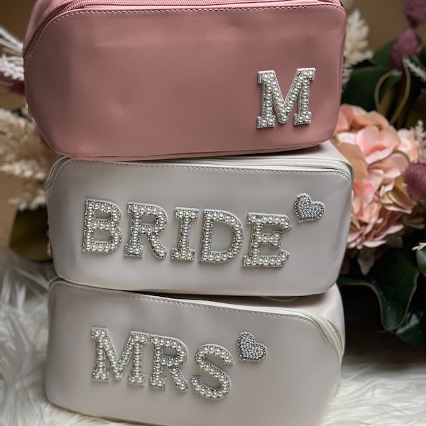 Personalized Makeup Bag, Pearls Cosmetic Bag, Toiletry Bag, Custom Bride, Cosmetic Bag, Bridesmaid Proposal, Bachelorette Party Favors