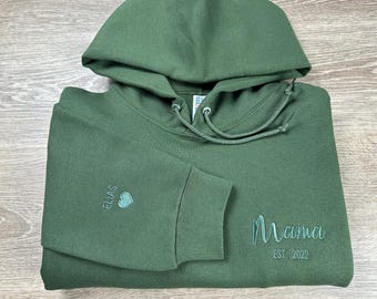 Custom Embroidered Mama Sweatshirt with Kids Names on Sleeve, Left Chest Design, Personalized Mother’s Day Gift, Minimalist Gift for Mom