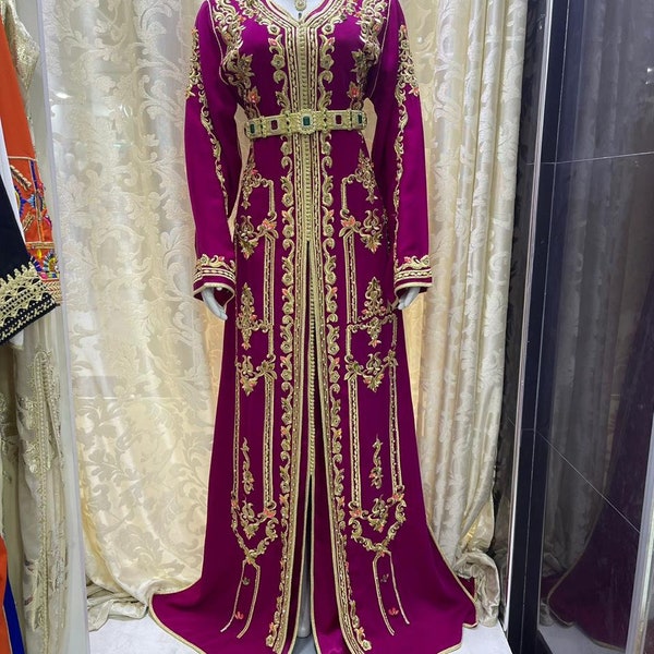 TRADITIONAL MOROCCAN CAFTAN