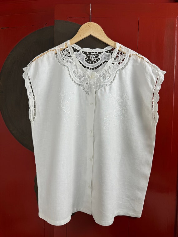 Vintage Italian Sleeveless Top, Handmade Lace and… - image 4