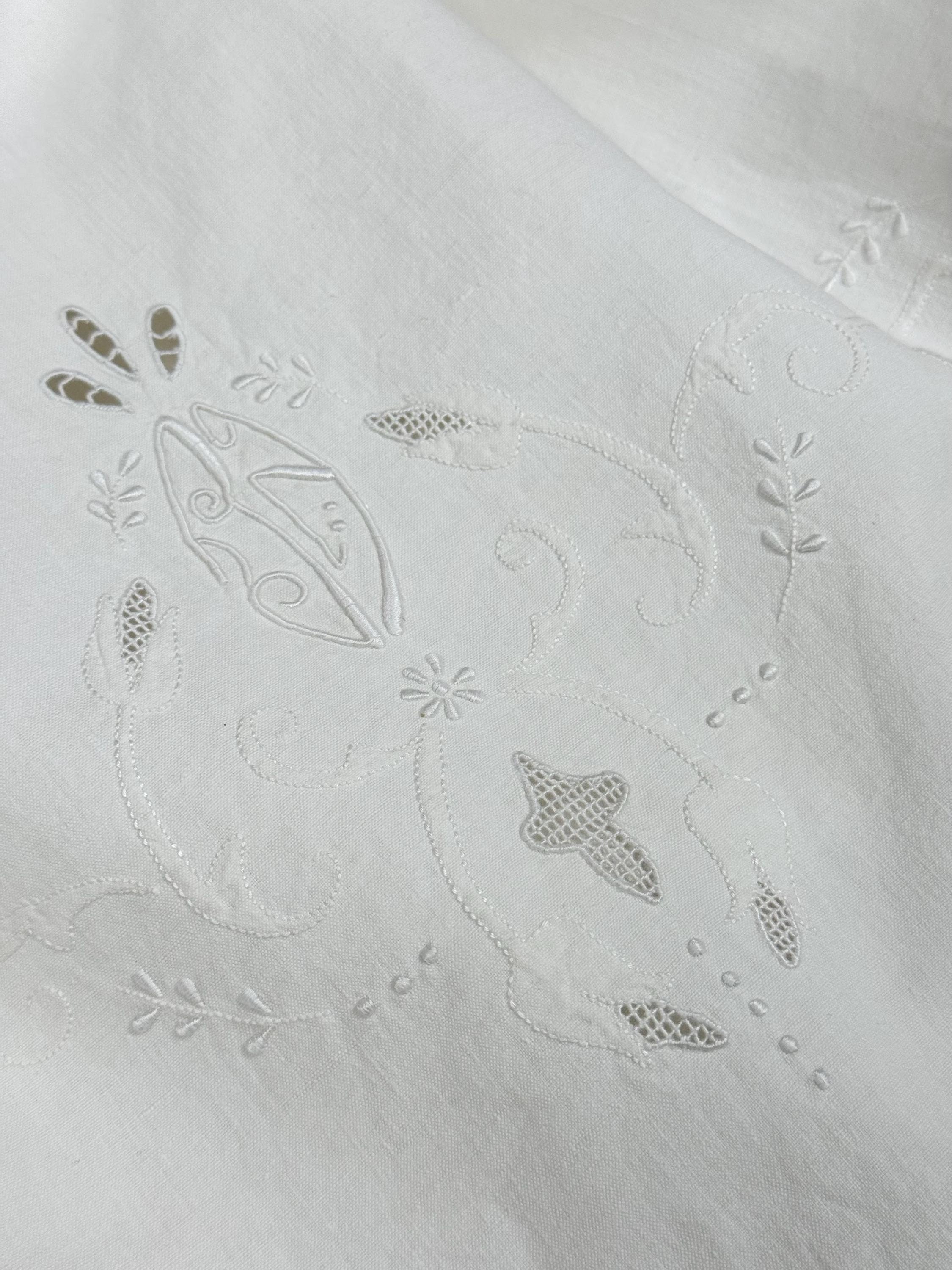 1900-1910s Italian Handmade Towel or Curtain, White Linen, Lovely 