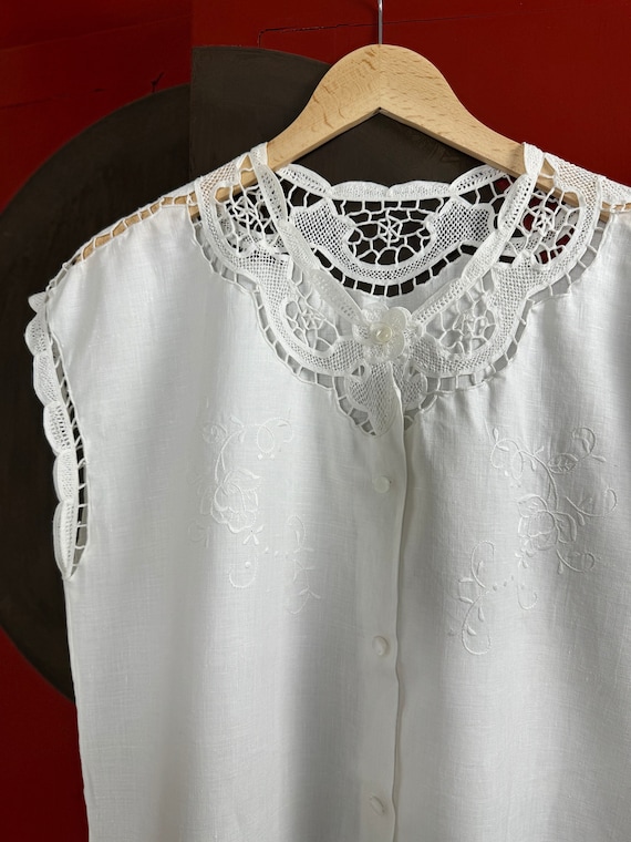 Vintage Italian Sleeveless Top, Handmade Lace and… - image 1