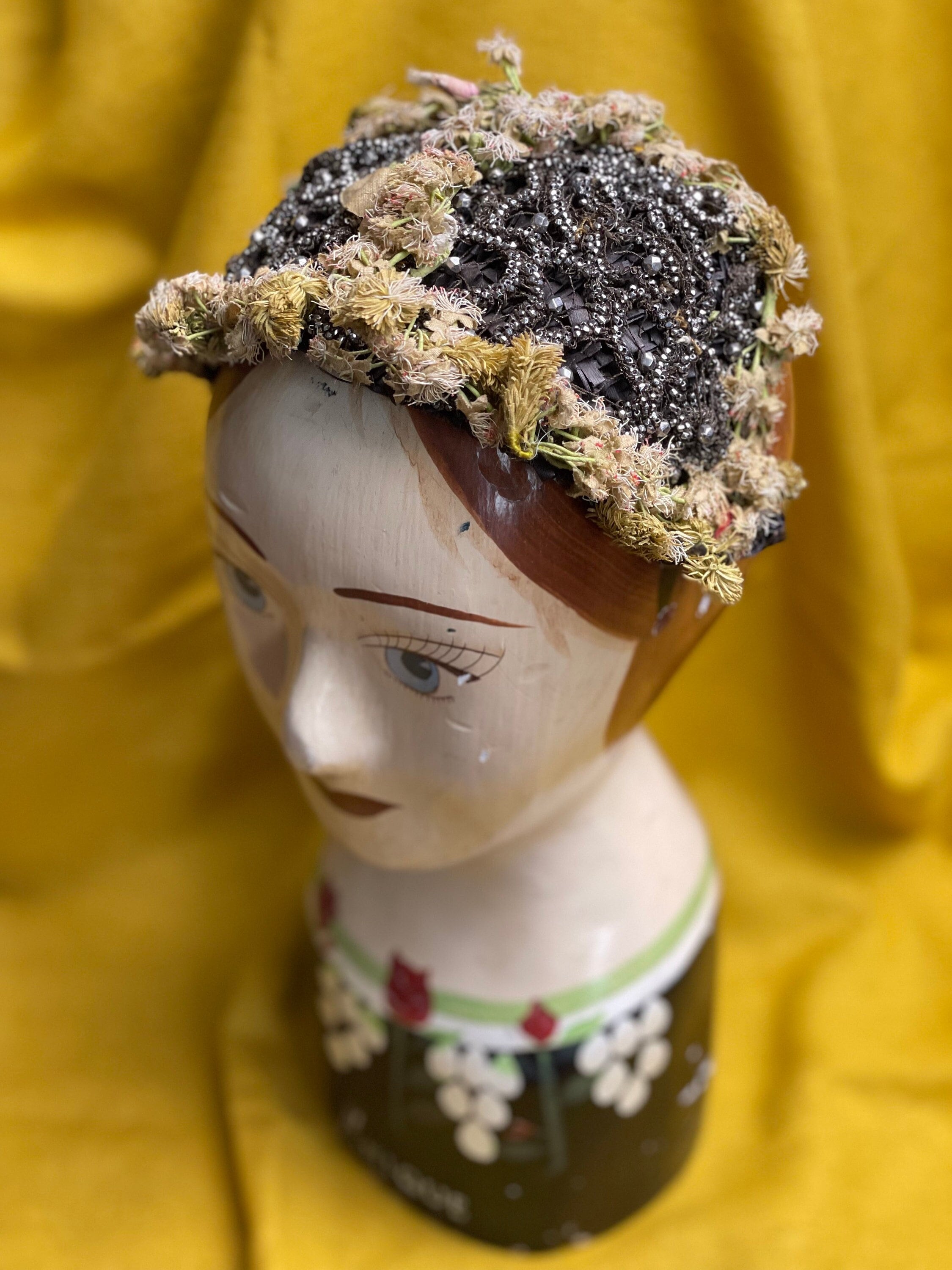 Vintage Patrice beaded mini hat fascinator from the 1940s or 1950s 1950s Sequin Beaded Bridal Wedding Skull Cap Fascinator Hat  main image 3
