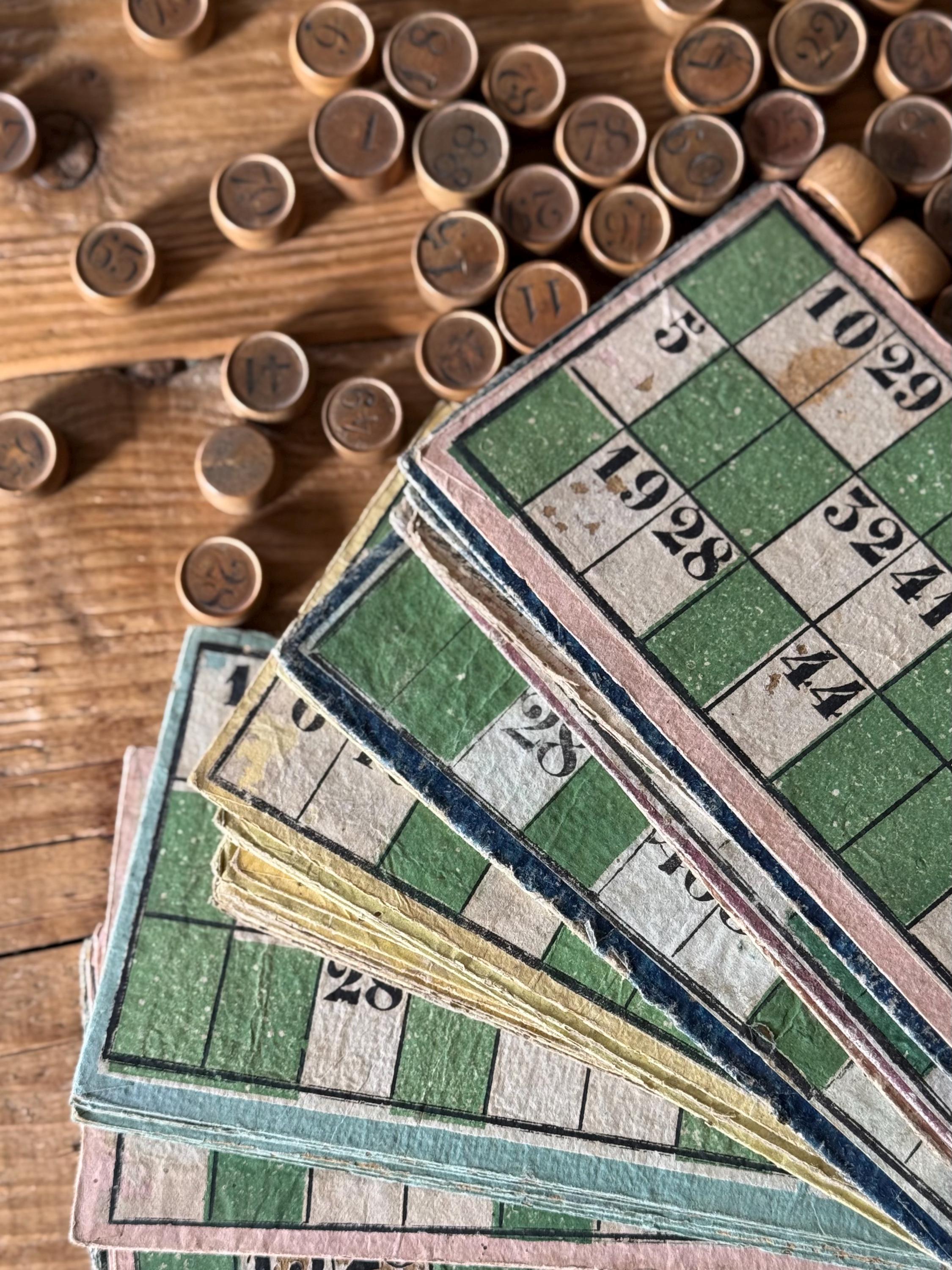 アンティーク　フランス　LOTO ビンゴ 1800s Authentic French Jeu De Loto, Complete 1-90 Numbered Discs