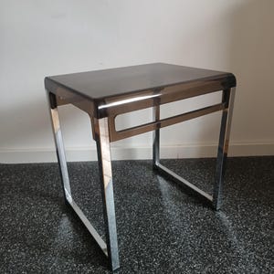 Mid Century moderne chroom plexiglas bijzettafel/vintage chroom acryl salontafel/ruimtetijdperk salontafel/Marc Berthier voor Prisunic/jaren '70